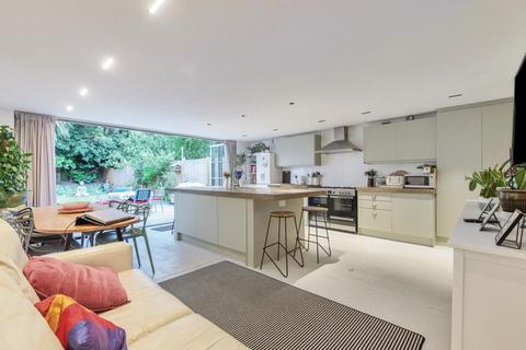 124 Sydenham Road, London, SE26 5JY