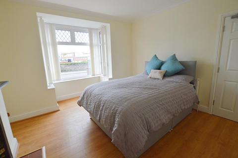 1 bedroom in a house share to rent, Sterte Road, Poole, Dorset, BH15 2AH