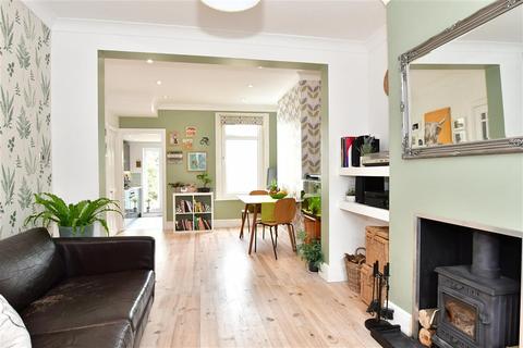 30 Coombe Road, Gravesend, DA12 5PB