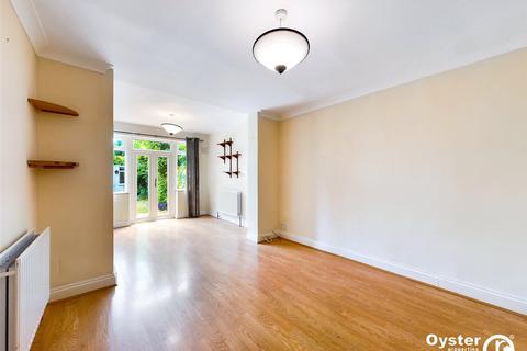 13 Buckingham Gardens, Edgware, HA8 6NB
