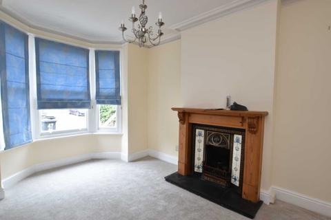 4 bedroom semi-detached house to rent, The Hill Avenue, Worcester