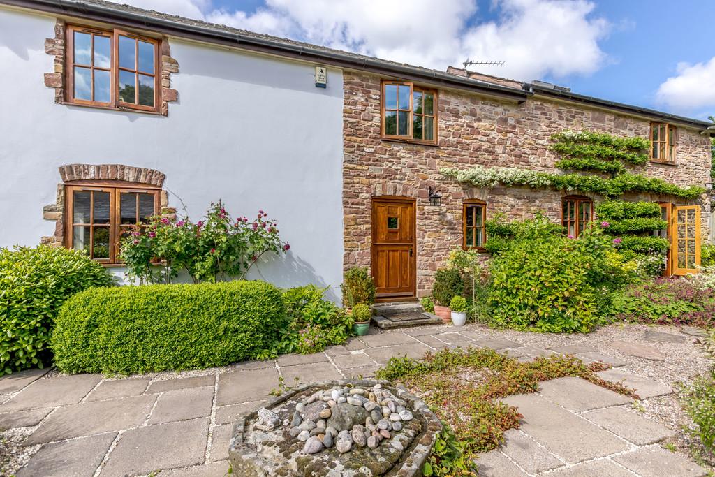 Barn Conversion With Annexe And... 3 bed barn conversion - £1,000,000