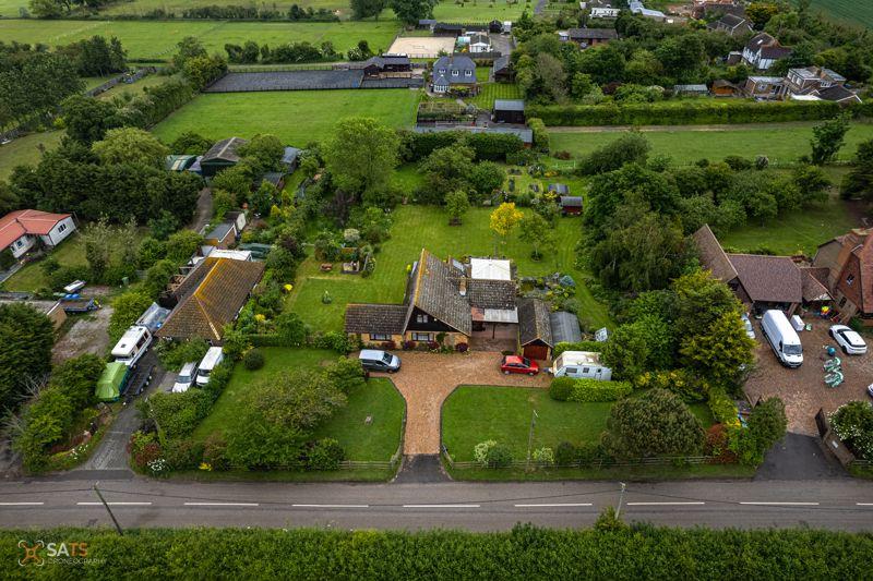 Warden Road, Eastchurch 5 bed detached house £750,000