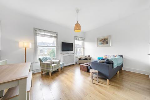3 bedroom flat for sale - Kellett Road, SW2