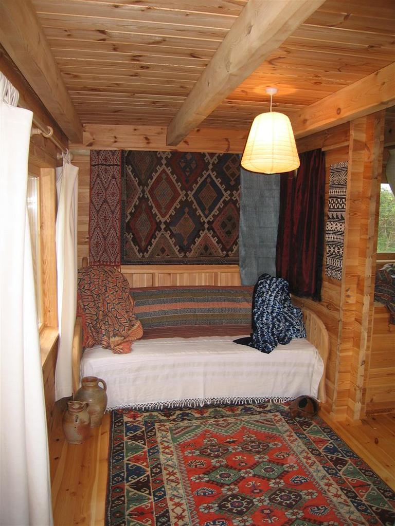 Img 2002.jpg