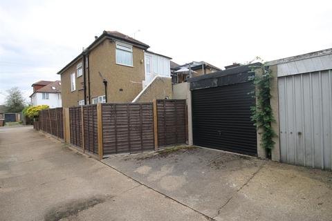 5 Lavender Close, Carshalton, SM5 3EH