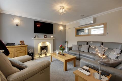 12 Buccaneer Way, Brough, HU15 1EW