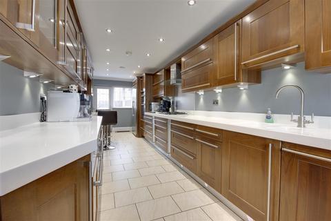 12 Buccaneer Way, Brough, HU15 1EW