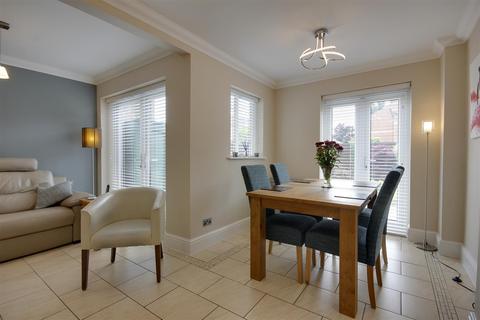 12 Buccaneer Way, Brough, HU15 1EW