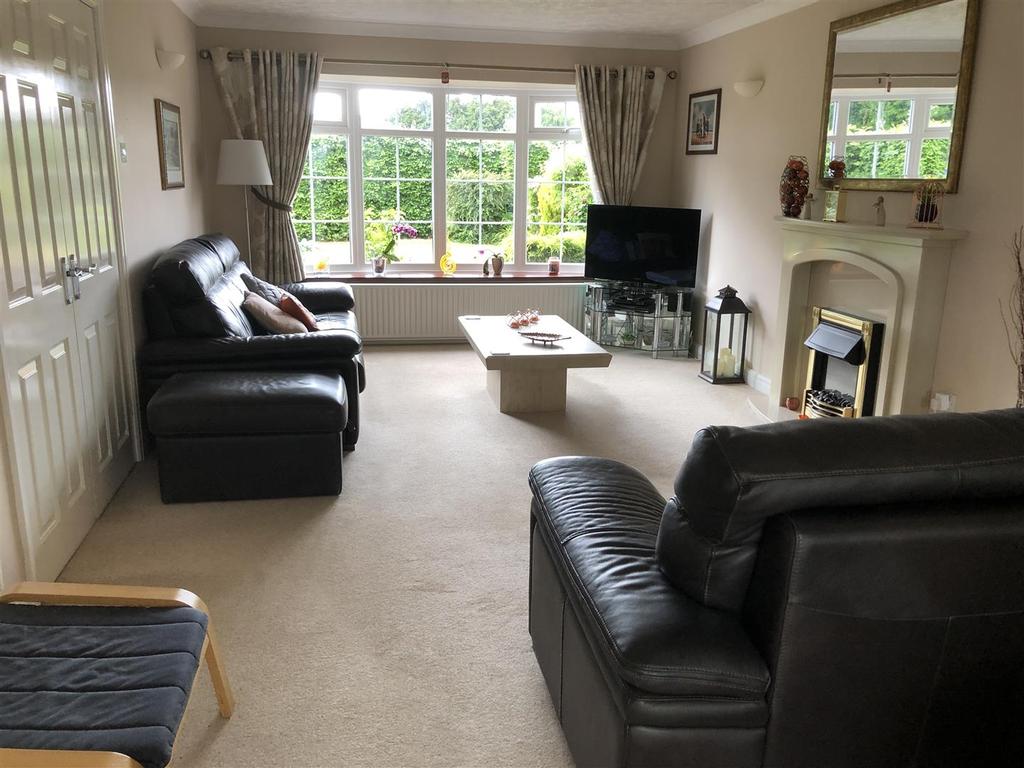 Coe Lane, Tarleton, Preston 4 bed property £450,000