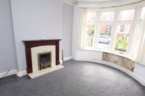 4 bedroom semi-detached house for sale - Park Avenue, Oswestry
