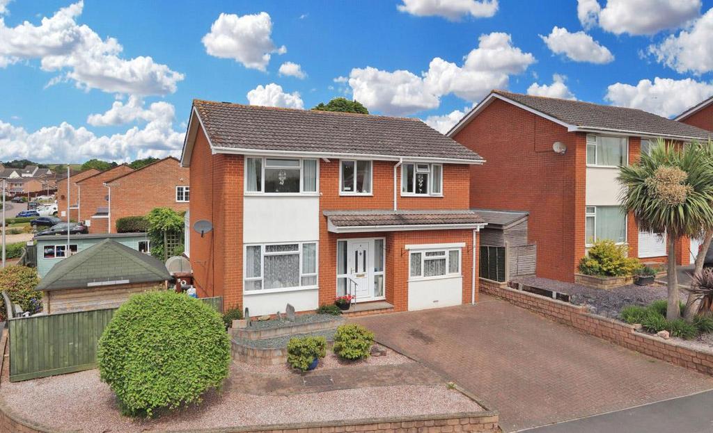 Langlands Road, Cullompton 4 bed house £400,000