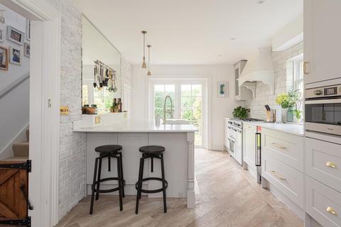 4 West Hill, Epsom, KT19 8HR