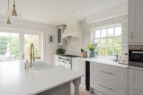 4 West Hill, Epsom, KT19 8HR