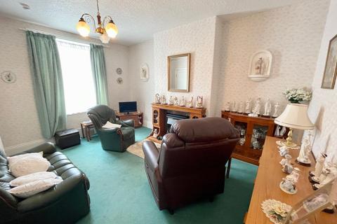 11 Netherend Road, Slaithwaite, Huddersfield, HD7 5EA