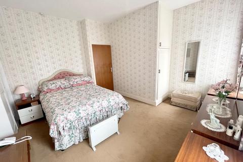 11 Netherend Road, Slaithwaite, Huddersfield, HD7 5EA
