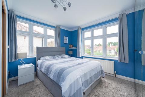 3 West Gardens, Epsom, KT17 1NQ
