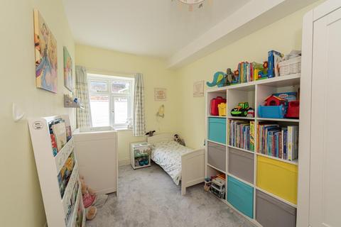 3 West Gardens, Epsom, KT17 1NQ