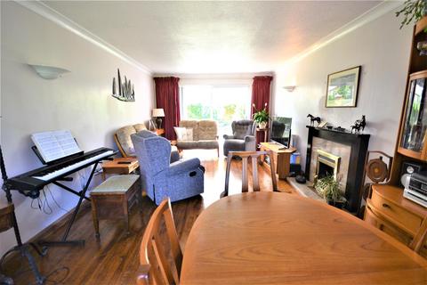 14 Fairway Drive, Burnham-on-crouch, CM0 8PN