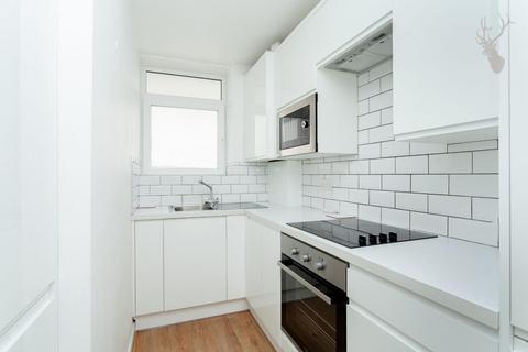 undefined, Bacton Street, Bethnal Green E2