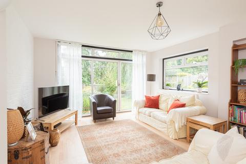 22 Westfield, Ashtead, KT21 1RH