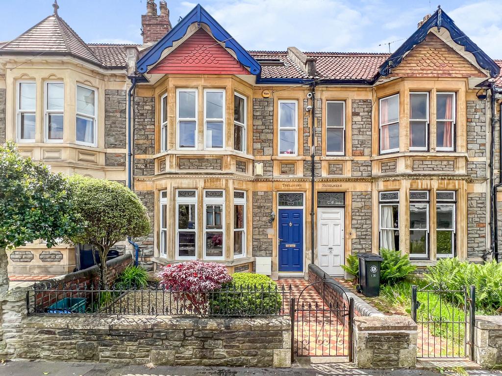 Hampstead Road, Brislington, Bristol, BS4 3HN 4 bed terraced house £