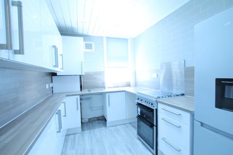 2 bedroom flat to rent - Woodland Terrace, Dundee