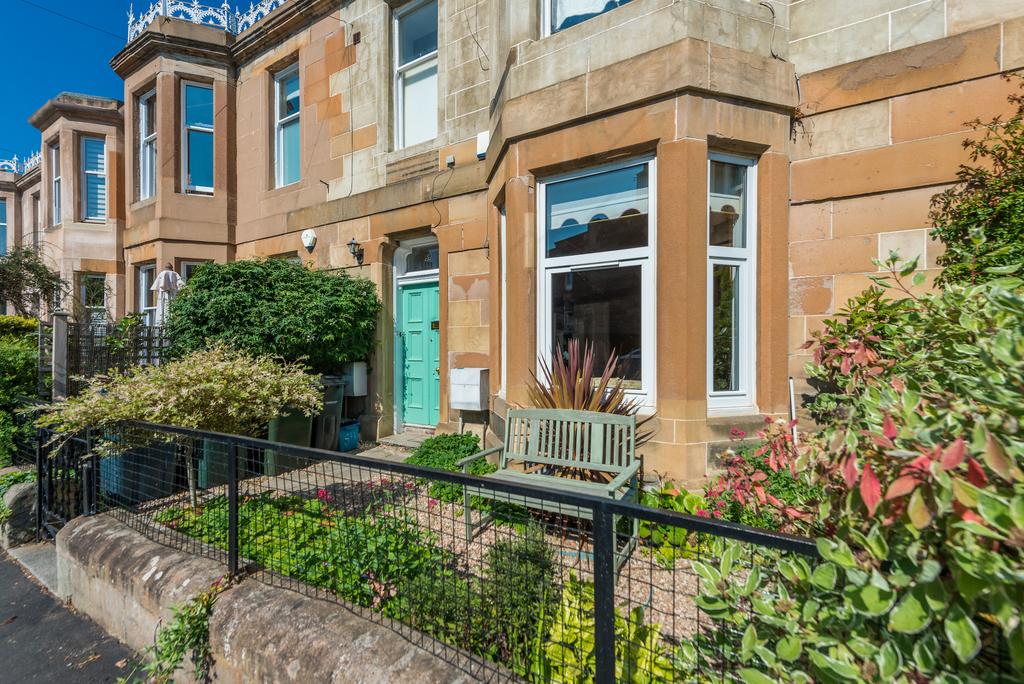 Dudley Crescent, Edinburgh EH6 1 bed flat for sale £270,000