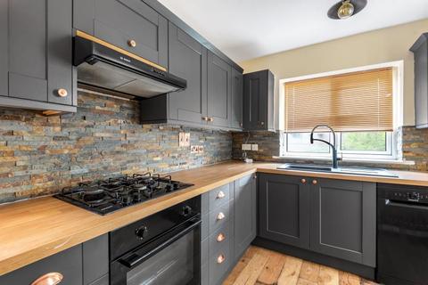 110 Broadgate Walk, Horsforth, Leeds, LS18 4EZ