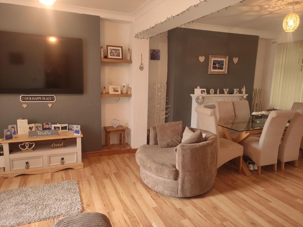 New Road, Upper Brynamman, SA18 3 bed terraced house £145,000