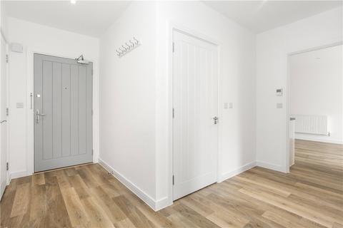 2 bedroom apartment to rent, Walnut Tree Close, Guildford, Surrey, GU1