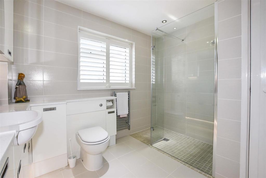 Shower Room.JPG