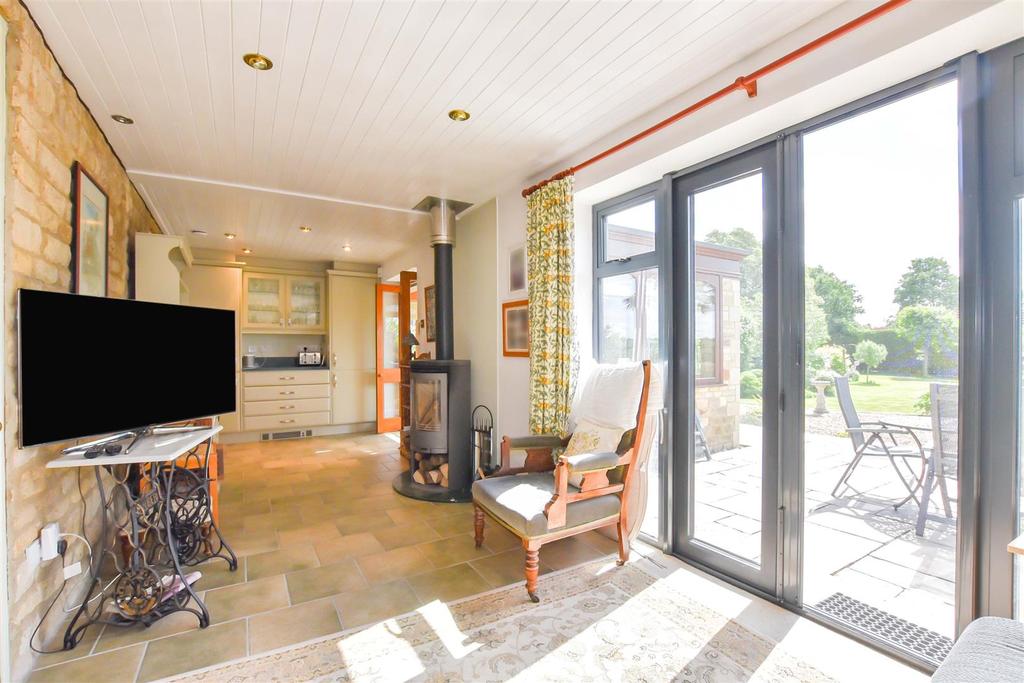 Family Room.JPG