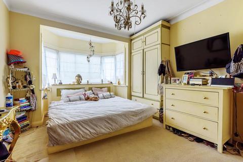 35 Hurstdene Avenue, Bromley, BR2 7JQ