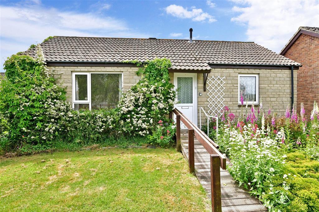 Fleet Way, Shalfleet, Isle of Wight 2 bed detached bungalow for sale