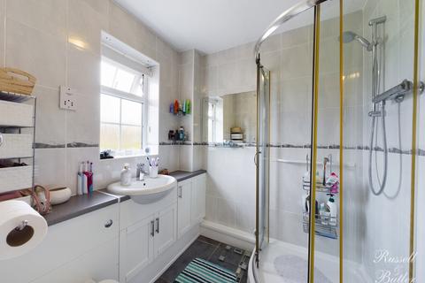 8 Badgers Way, Buckingham, MK18 7EQ