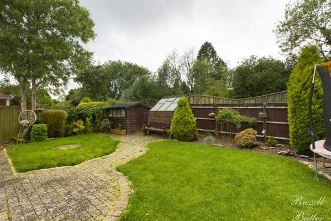 8 Badgers Way, Buckingham, MK18 7EQ