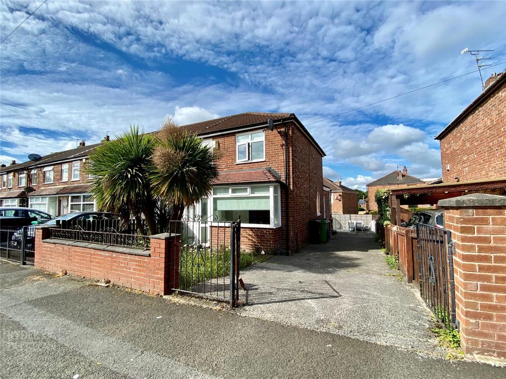 Willan Road, Blackley, Manchester, M9 2 bed townhouse £800 pcm (£185 pw)