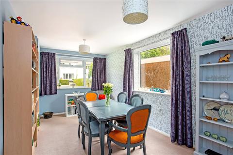 1 Alderside Walk, Englefield Green, Egham, TW20 0LX