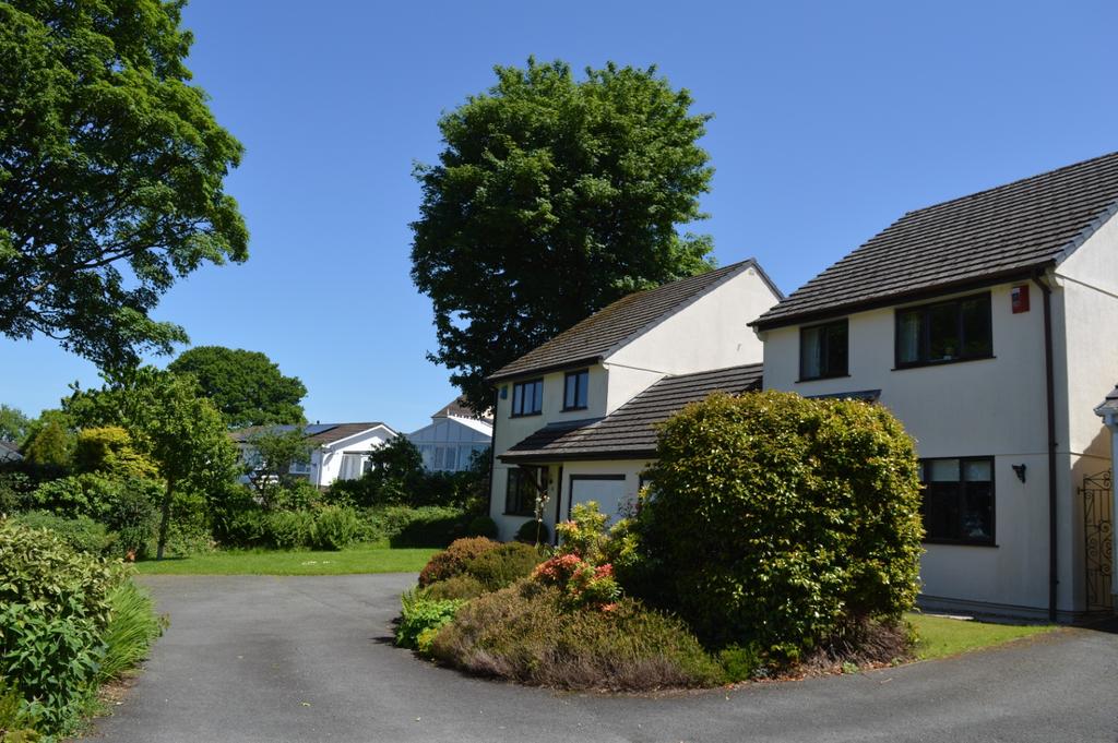 Heather Close, Tavistock, PL19 9QS 4 bed detached house £375,000