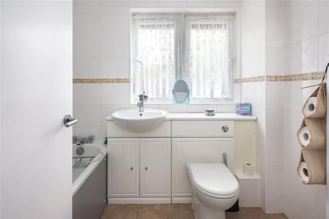 8, Vine Cottages Sidney Square, London, E1 3EP