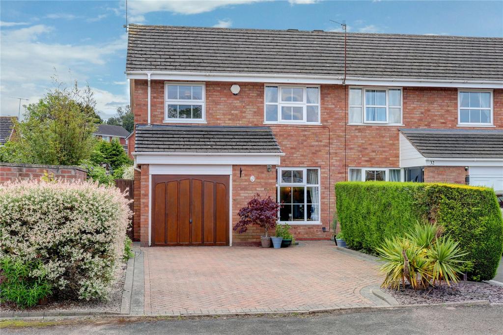 Ledwych Road, Droitwich... 3 bed end of terrace house £250,000