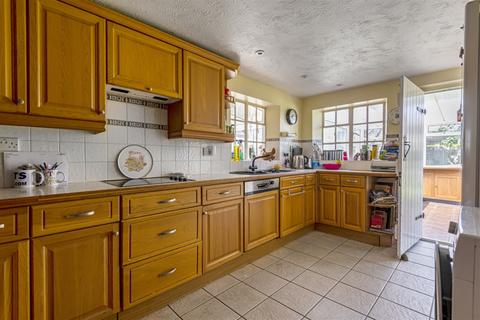 3 bedroom detached house for sale - Old Point, Middleton On Sea, Bognor Regis, PO22