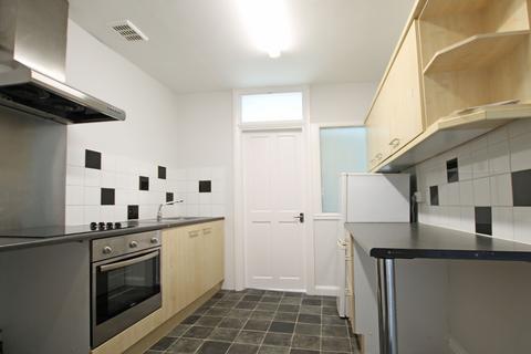 1 bedroom flat to rent, St James, Roundwood Avenue, Baildon, Bradford, BD17