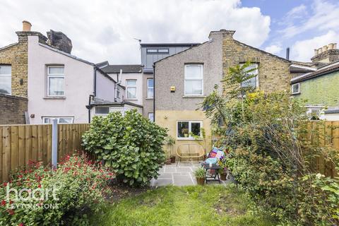 13 Kingsdown Road, London, E11 3LW