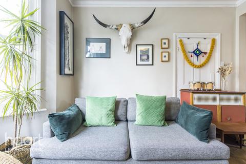 13 Kingsdown Road, London, E11 3LW