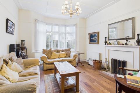 undefined, Curzon Avenue, Beaconsfield, Buckinghamshire, HP9