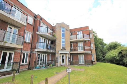 2 bedroom apartment to rent, Wakehurst Gardens, Weston Village