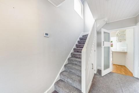 7 Cross Way, Rochester, ME1 3DX