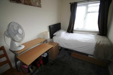 326 Abbey Road, Basingstoke, RG24 9EH